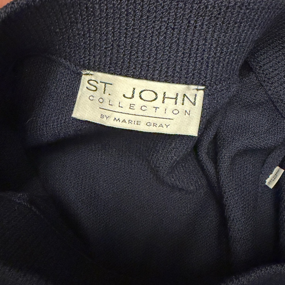 St. John Pencil Skirt - Picture 5 of 8